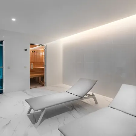 Hotel Eurostars 4*